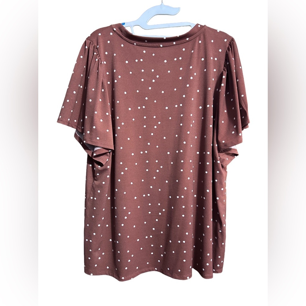 Maurices 24/7 XXL Charlotte Polka dot flutter sleeve - Picture 4 of 4